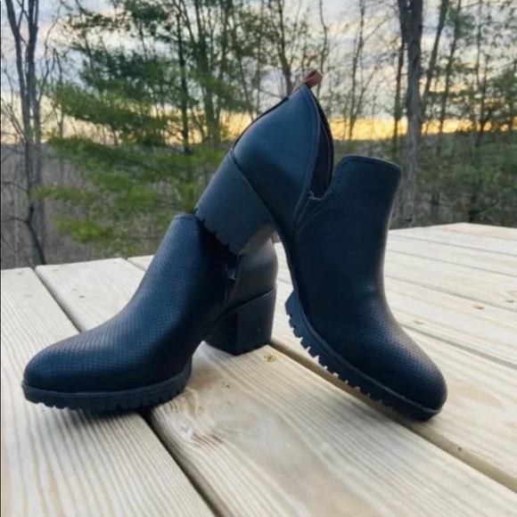 Sold - Picture 2 of 2